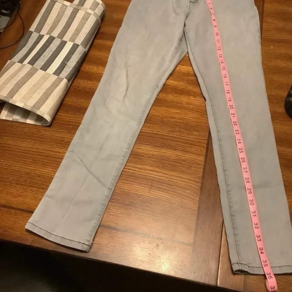 The CHILDREN’S PLACE Super Skinny Jeans Light Gray Size 14 (Girls)
